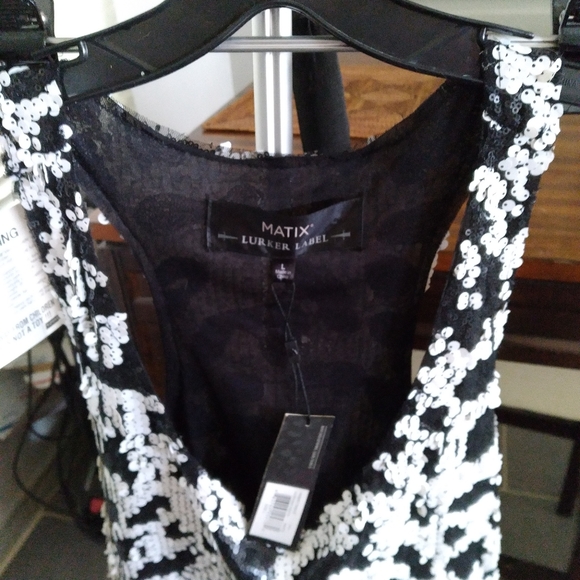 3 Ladies' dresses - Picture 14 of 16